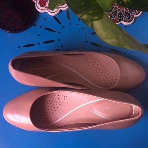 9M Easy Spirit Dark Natural Ailene Pump